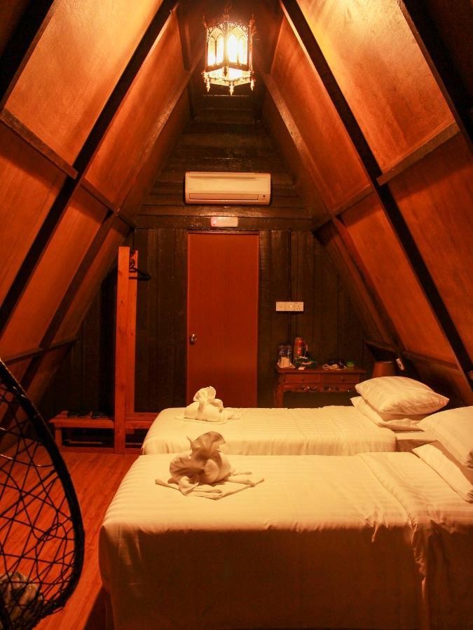 Rustcamps Glamping Resort Гентинг-Хайлендс Экстерьер фото