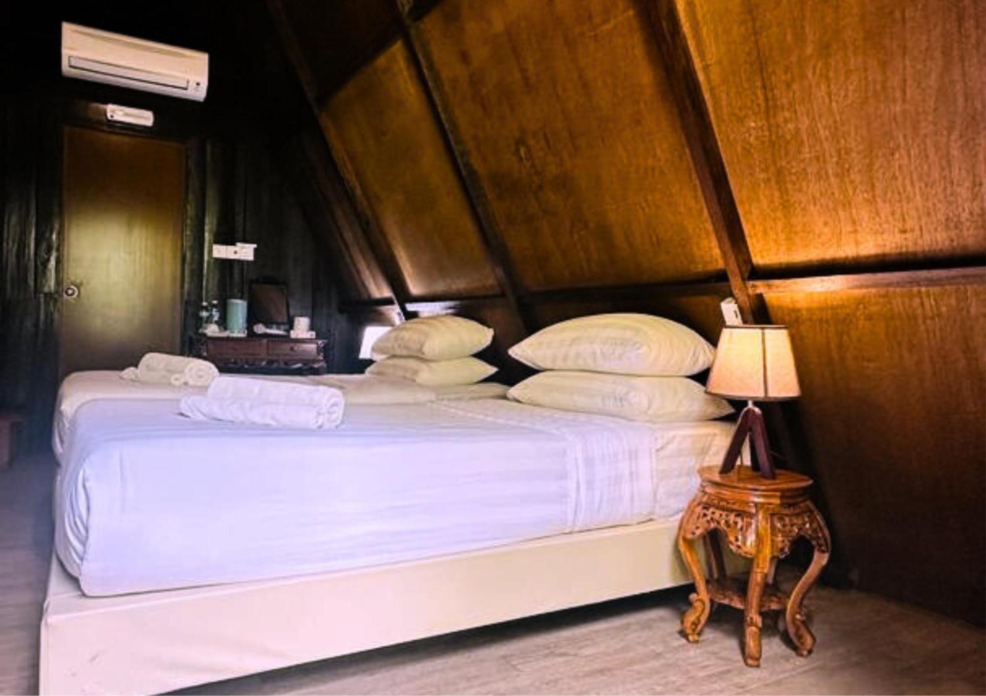 Rustcamps Glamping Resort Гентинг-Хайлендс Экстерьер фото