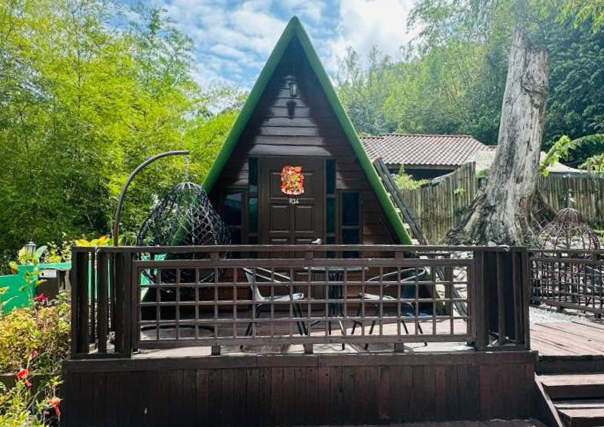 Rustcamps Glamping Resort Гентинг-Хайлендс Экстерьер фото